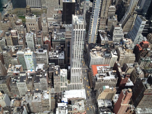 Alles ziet er zo klein uit, daaronder...