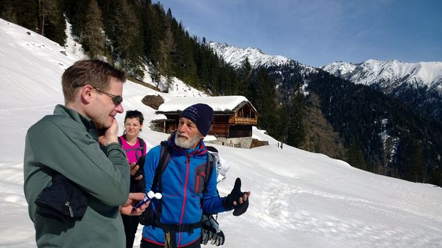 zuid-tirol-sneeuwschoen-lopen