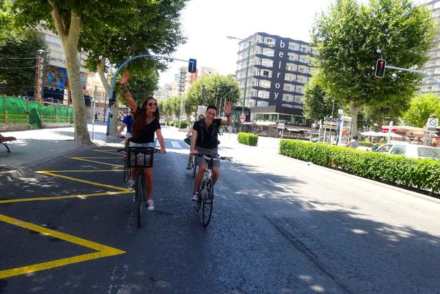 Fietsen door Benidorm