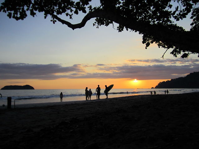 De prachtige zonsondergang in Costa Rica