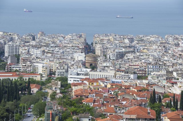 Noesjka ging naar Thessaloniki, de tweede grootste stad van Griekenland