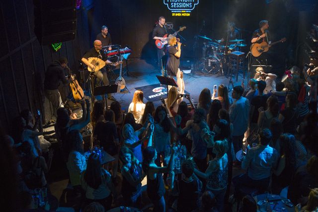 Dansen op Griekse muziek