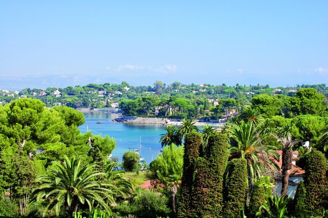 Het Mediterraanse Juan Les Pins & Antibes is d\u00e9 plek voor een heerlijke zomervakantie