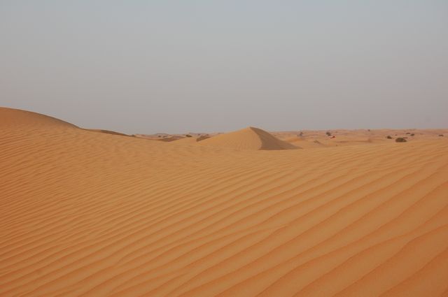 Zinderende hitte in de woestijn