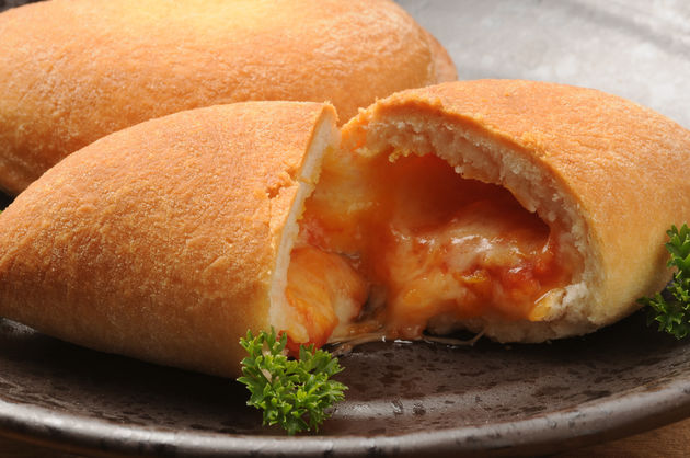 Panzerotti\u00a9Comugnero Silvana - Adobe Stock