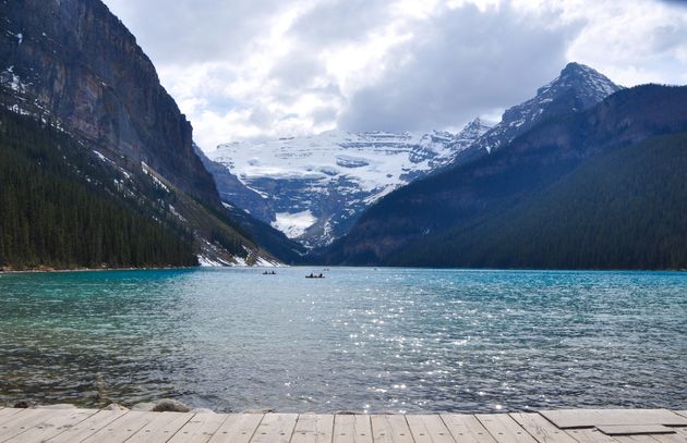 Lake Louise met op de achtergrond de Victoria-gletsjer