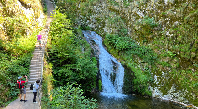 Een van de Allerheiligen watervallen in de buurt van Oppenau