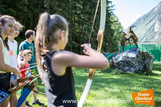 In het Tiroler Oberland kunnen kinderen leren boogschieten