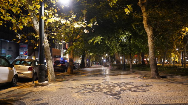 Avenida de Liberdade, in de avond nog mooier en in de zomer een stukje drukker