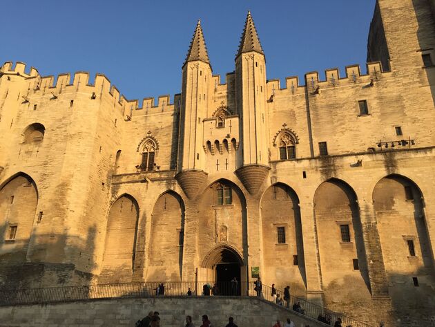 <em>Het Palais des Papes in Avignon is indrukwekkend!<\/em>