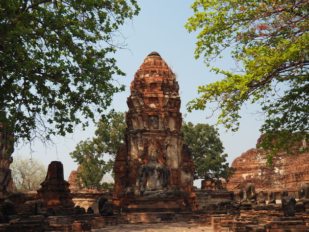 <em>De stad Ayutthaya is de voormalig hoofdstad van Thailand.<\/em>
