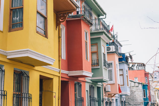 Deze kleurrijke huizen kenmerken Balat