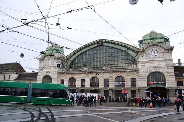Startpunt van je trip naar Basel met de trein is Basel Hauptbahnhof