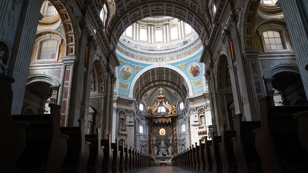 Binnenkijken in de Basiliek van Oudenbosch