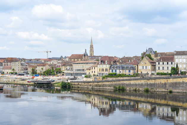 Het mooiste uitzicht heb je vanaf Vieux Pont, oftewel `de oude brug`