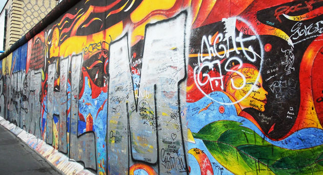 Een gedeelte van de Berlijnse Muur op de East Side Gallery