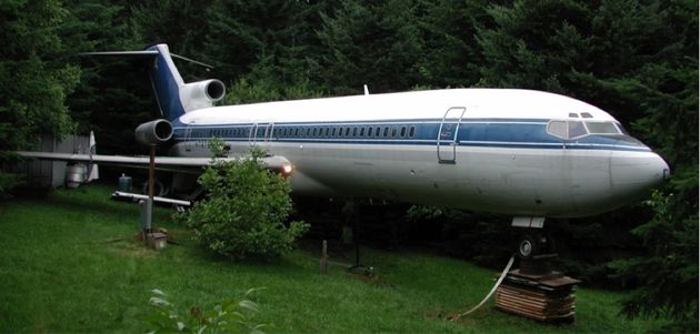De Boeing 727 van Bruce Campbell, die in dit vliegtuig woont