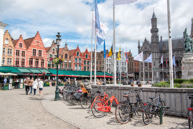 Geen zin om te wandelen? Huur dat een fiets: Brugge is een echte fietsstad!