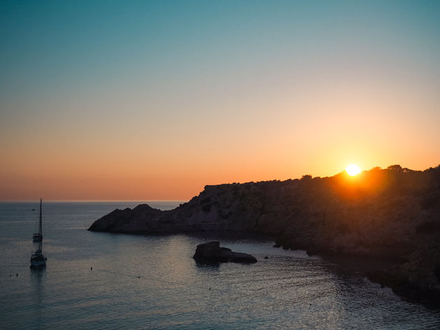 cala-tarida-cotton-beach-club-westen-ibiza-2.jpeg