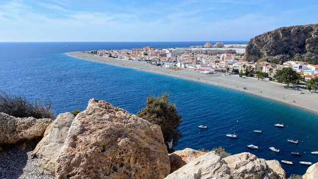 Calahonda, nog zo`n droomplekje, vlakbij het strand hier vind je het balkon van Europa