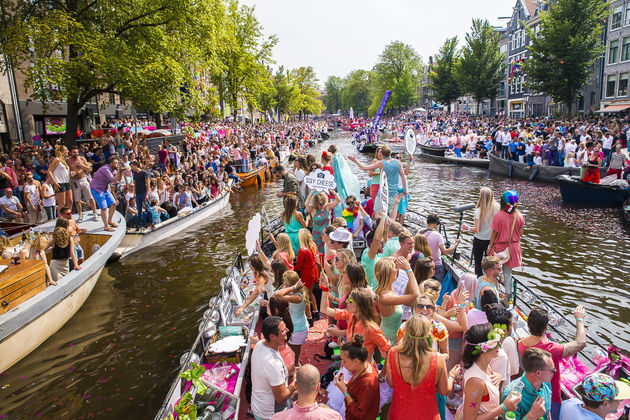 canal-parade-gay-pride