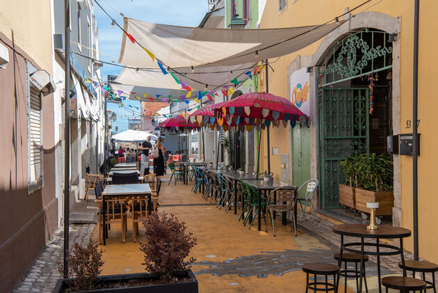 Volop leuke eettentjes in Rua Afonso Sanches in Cascais