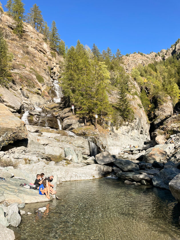 Stop zeker bij de mooie waterval Cascate di Lillaz