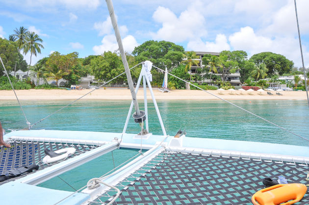 Doen op Barbados: ga een dag met een boot mee het water op, om te snorkelen of zwemmen