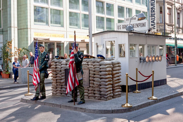 Neem een kijkje bij Checkpoint Charlie