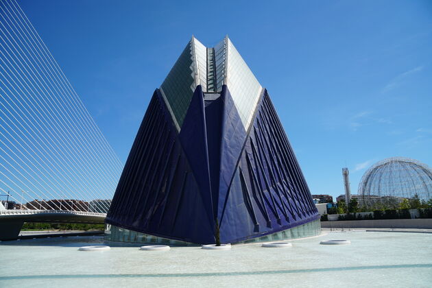 Het waanzinnige A\u0301gora gebouw alleen bestemd voor events