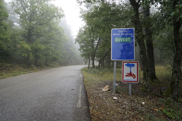 De Col du Mont Ventoux in de ochtend