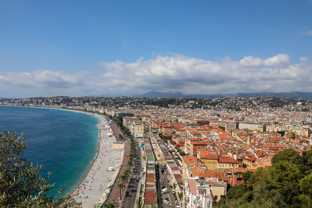 Uitzicht op de stad Nice, een van de parels aan de C\u00f4te d`Azur