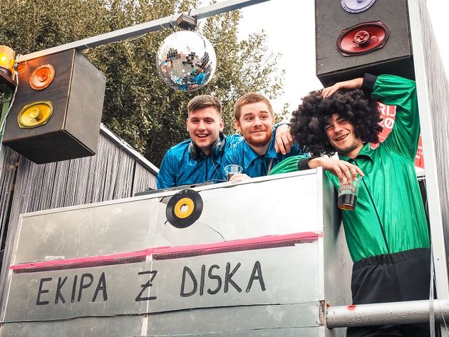 deelnemers-aan-de-carnavalsoptocht-in-rijeka.jpeg
