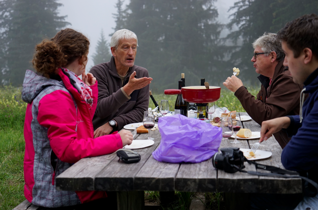 De Sovoyaardse fondue, klaargemaakt op de berg is echt bijzonder