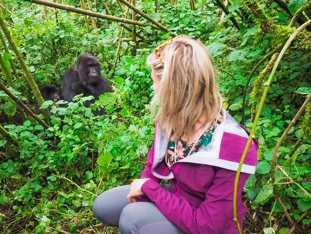 dichtbij-gorilla-moeder-en-baby-1.jpeg