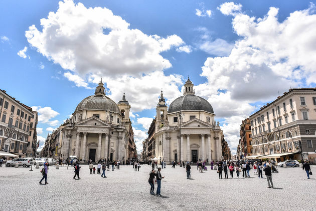 Plof neer op Piazza del Popolo en kijk om je heen; op dit plein is zoveel te zien!