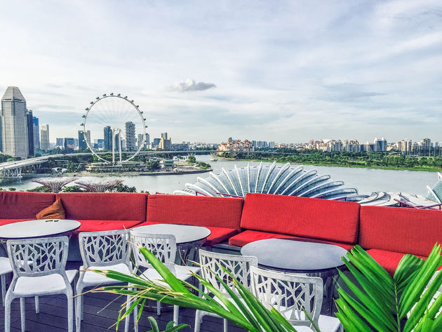 Doen in Singapore: drink een Singapore Sling op de rooftop bar SuperTree by IndoChine