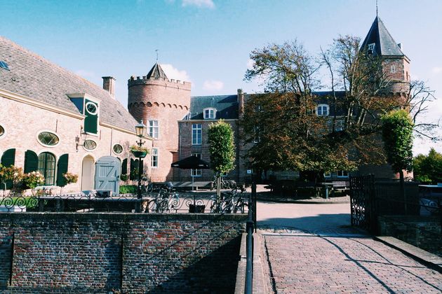Vakantie in eigen land: Marloes logeerde in dit mooie kasteeltje in Domburg