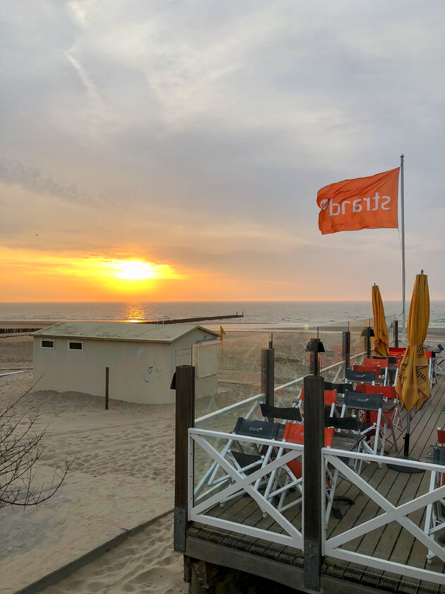 Genieten van zonsondergang in Domburg