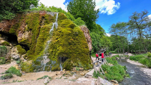 De Dreimu\u0308hlen Wasserfall, een mooi plekje om naar toe te wandelen