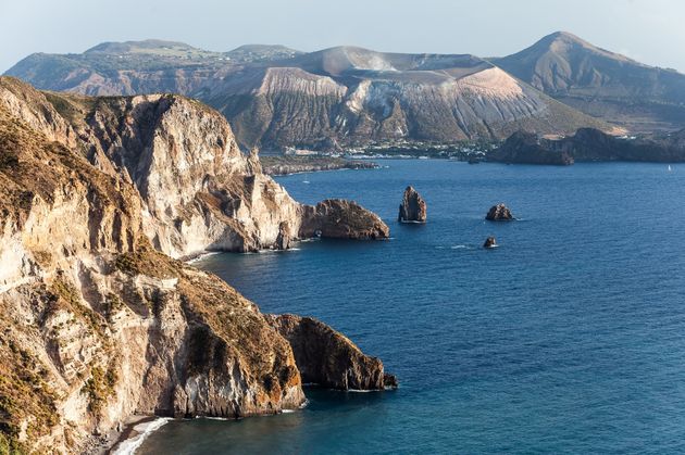 Ten noorden van Sicili\u00eb liggen de adembenemende Eolische eilanden