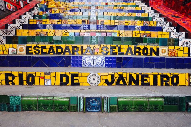 De beroemde, kleurrijke trappen Escadaria Selar\u00f3n in Lapa