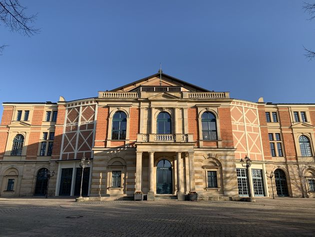 <em>Het Festspielhaus, gebouwd in opdracht van Richard Wagner<\/em>