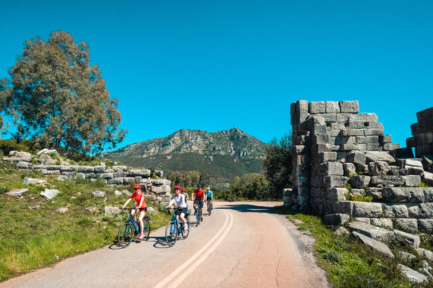 De eerste Griekse editie van de Jeroboam Gravel Challenge vindt plaats in de omgeving van Kalamata