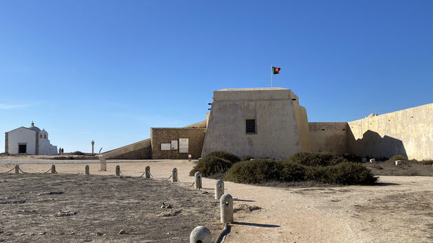 Het grote fort bij Sagres, beter bekend als het Fortaleza de Sagres, echt gaan bekijken