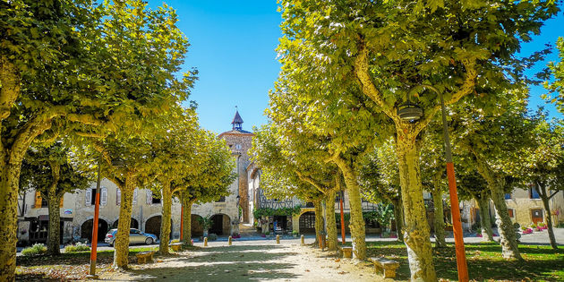 Dit soort lieflijke dorpjes doet me aan Toscane denken