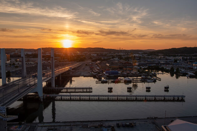 Genieten van een prachtige zonsondergang vanaf hotel Scandic G\u00f6teborg Central