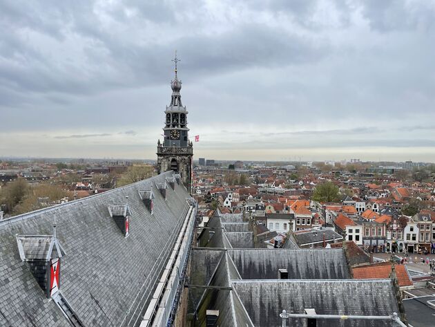 <em>Vanaf het dak van de Sint-Janskerk heb je een geweldig uitzicht op de stad en omgeving!<\/em>