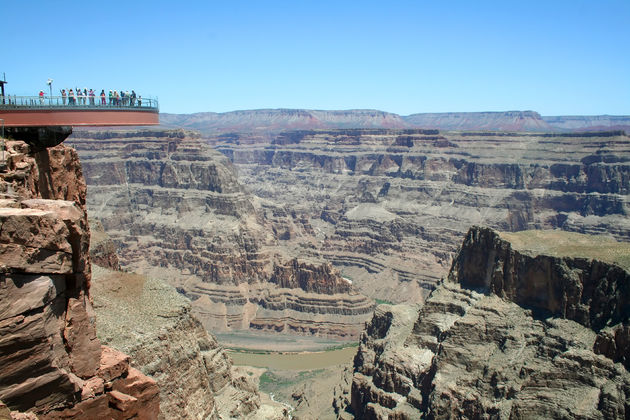 Een unieke ervaring: de Grand Canyon Skywalk\u00a9 jabiru - Adobe Stock