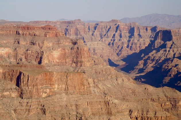 Indrukwekkende helicoptervlucht door de Grand Canyon